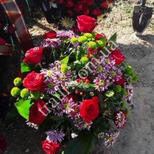 КОШИКИ З ЖИВИХ КВІТІВ