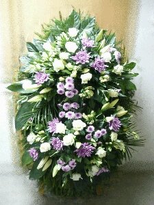 ВЕНКИ ИЗ ЖИВЫХ ЦВЕТОВ