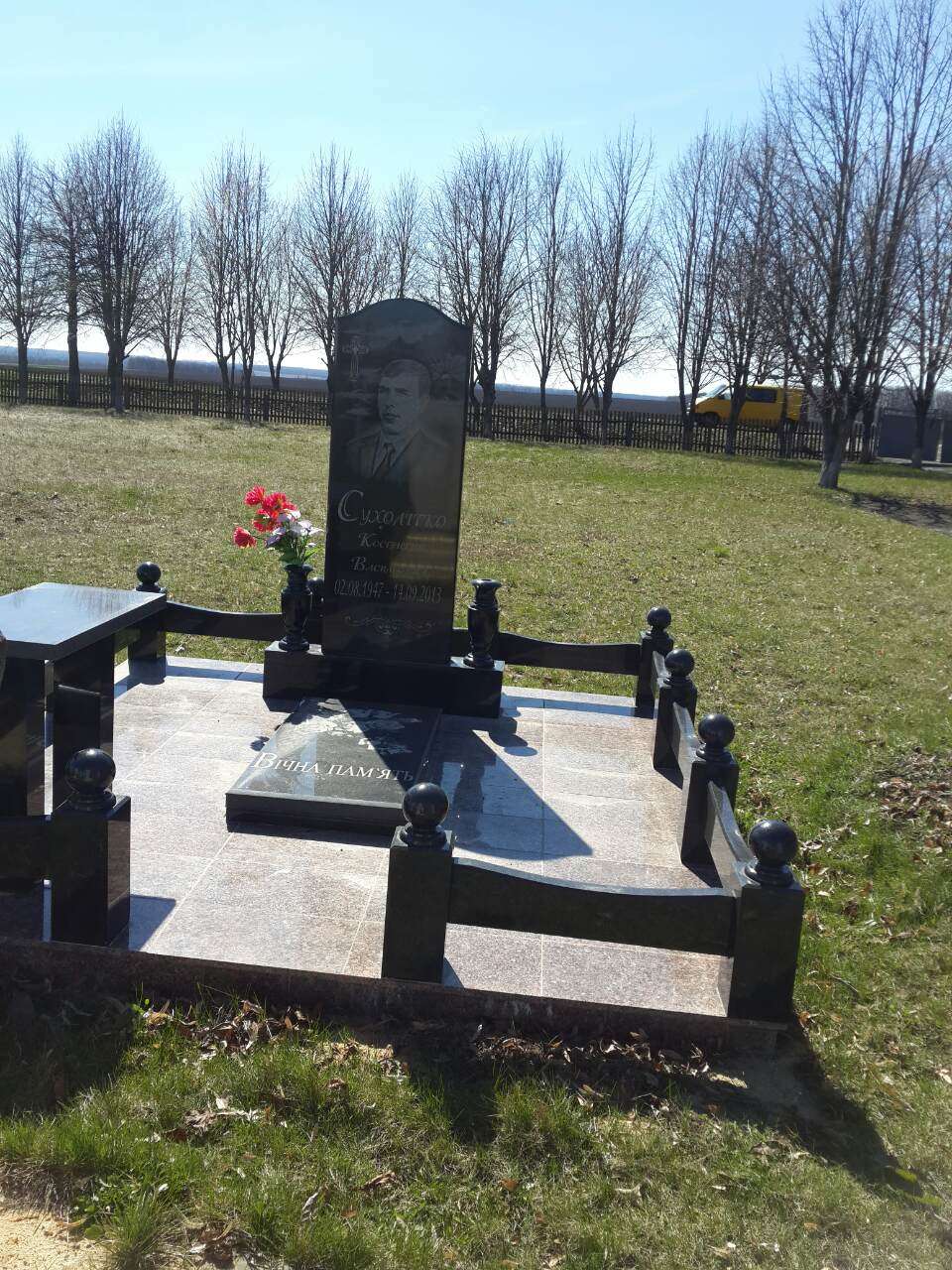 Изготовление памятников и мемориалов на заказ