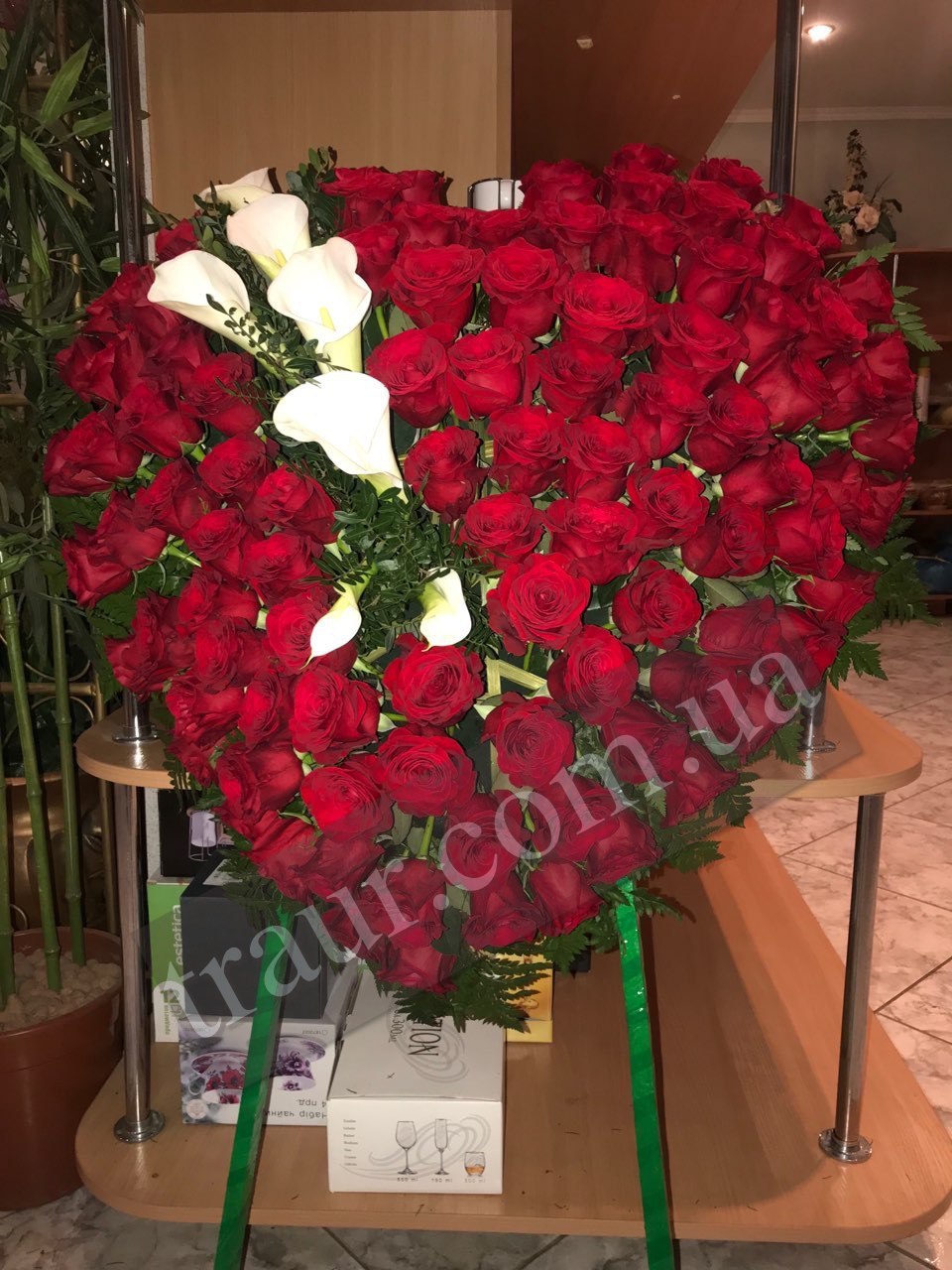 ВЕНКИ ИЗ ЖИВЫХ ЦВЕТОВ